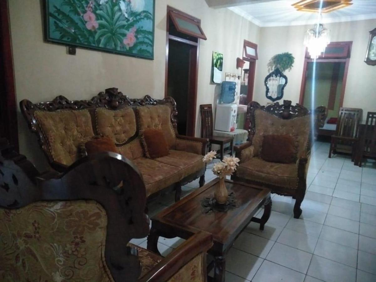 Villa Trijaya Batu  Luaran gambar